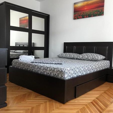 Studio Central Doamnei Bucarest Esterno foto