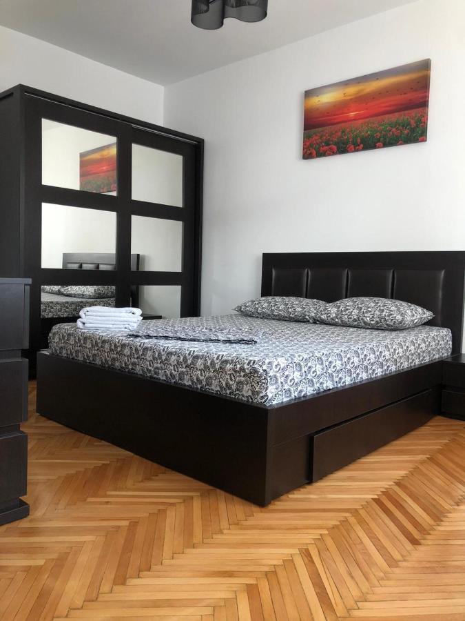 Studio Central Doamnei Bucarest Esterno foto